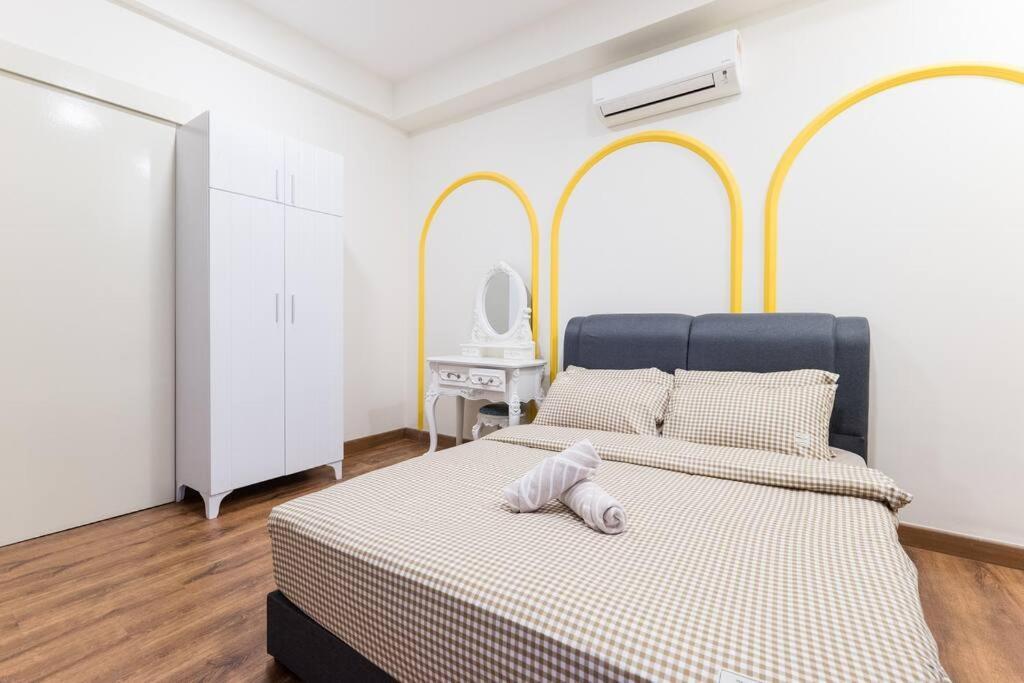Arte Mont Kiara Duplex 4 Pax Jacuzzi Lägenhet Kuala Lumpur Exteriör bild