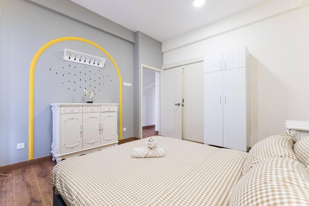 Arte Mont Kiara Duplex 4 Pax Jacuzzi Lägenhet Kuala Lumpur Exteriör bild